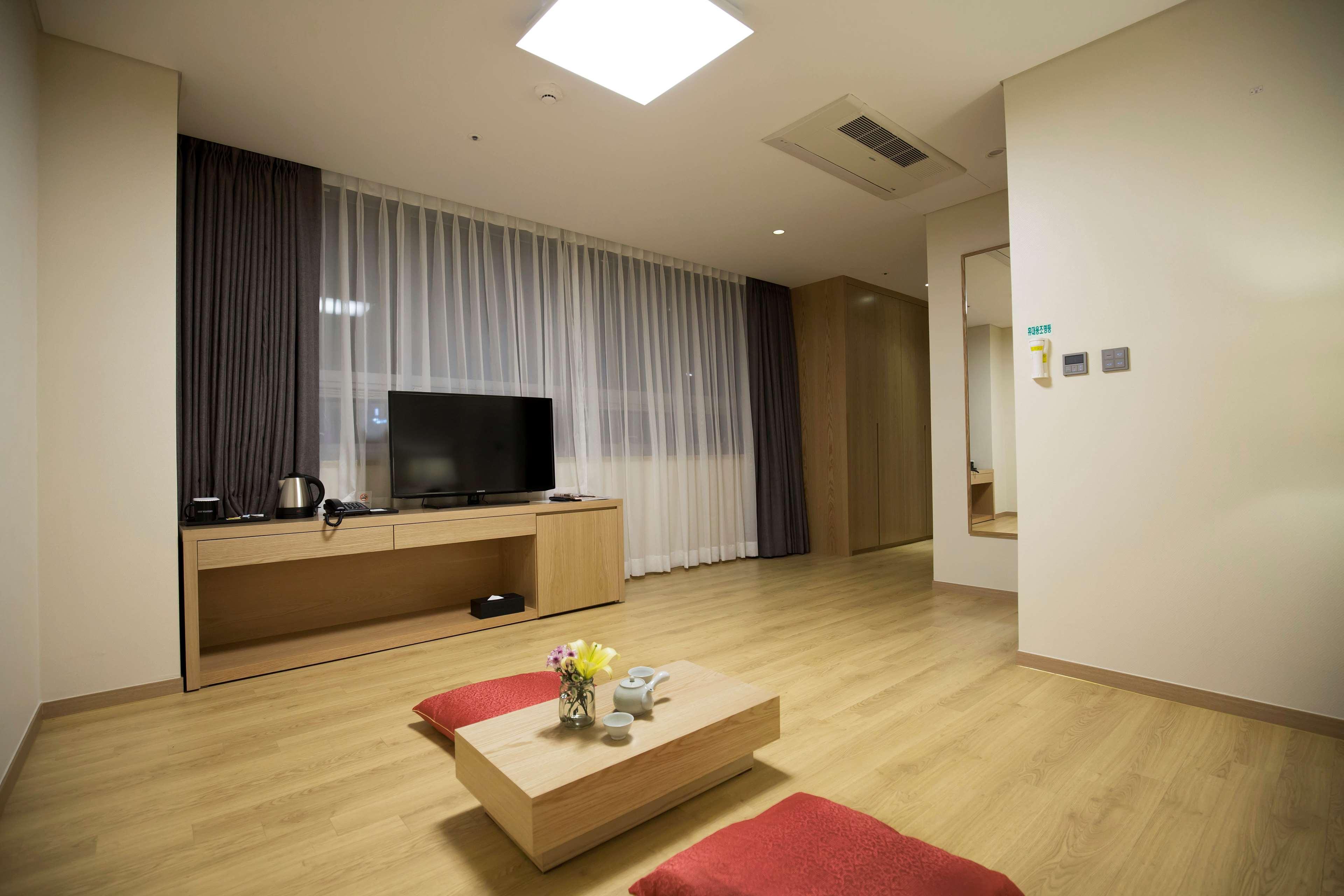 בוסאן Best Western Haeundae Hotel מראה חיצוני תמונה